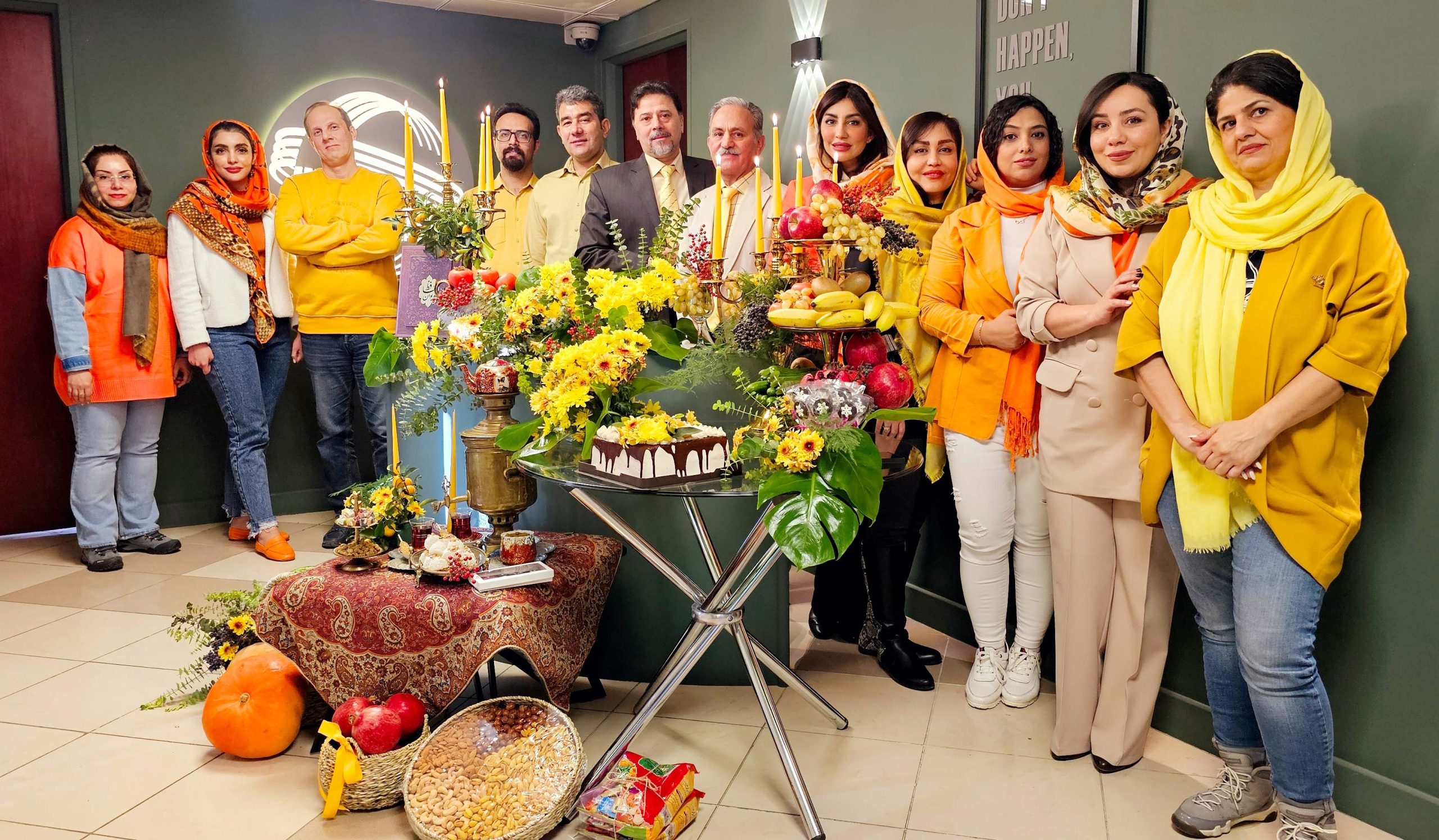 جشن یلدای ۱۴۰۳ در خانواده آرتین برنا